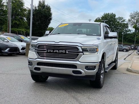 Used 2022 RAM 1500 Laramie AWD/4WD image 3