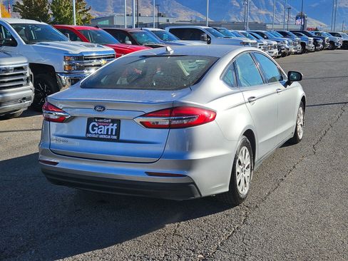 Used 2020 Ford Fusion S image 3