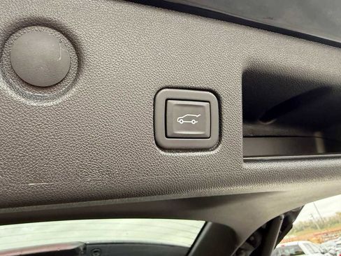 Used 2024 Chevrolet Equinox LT image 12