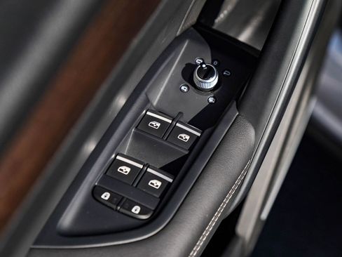 Certified 2024 Audi Q5 2.0T Premium Plus w/ Premium Plus Package image 23