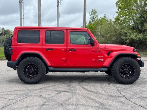 Used 2020 Jeep Wrangler Unlimited Sahara w/ Uconnect 4C Nav & Sound Group AWD/4WD image 6