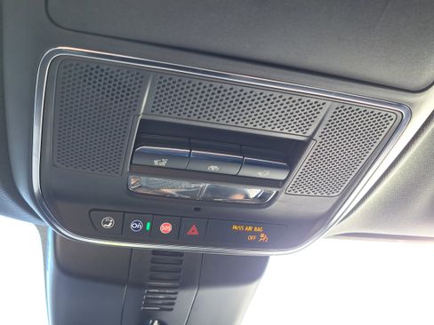 Certified 2024 GMC Acadia Denali w/ Super Cruise Package image 26