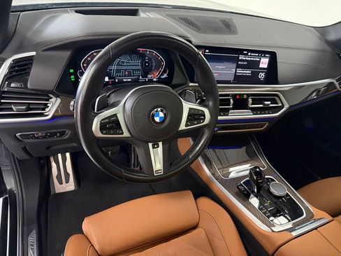 Used 2023 BMW X5 xDrive40i w/ M Sport Package AWD/4WD image 11