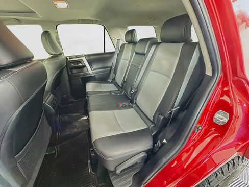 Used 2023 Toyota 4Runner SR5 Premium w/ Moonroof Package AWD/4WD image 25
