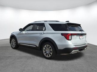 New 2026 Ford Explorer Platinum RWD video 3