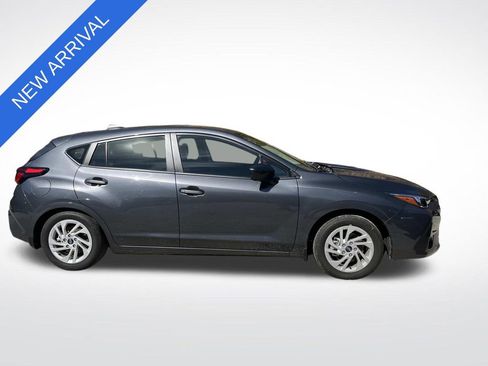 Used 2025 Subaru Impreza 2.0i image 2