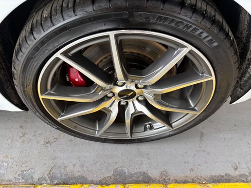 Used 2025 Genesis G70 2.5T image 31