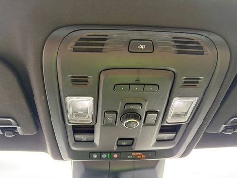 Certified 2024 Cadillac Escalade Premium Luxury AWD/4WD image 23