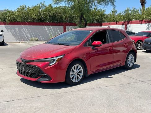 Used 2024 Toyota Corolla SE w/ SE Package FWD image 6