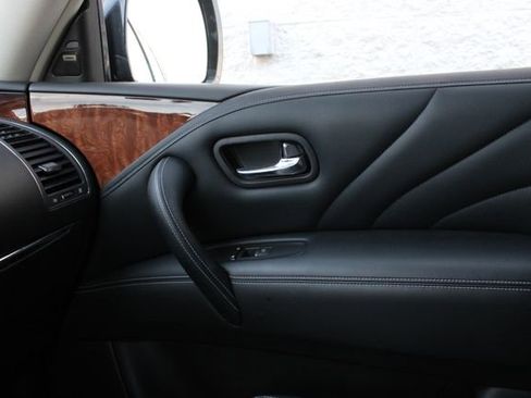 Used 2016 INFINITI QX80 Limited AWD/4WD image 23