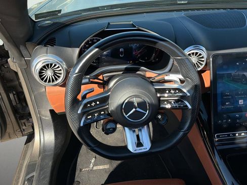 Used 2022 Mercedes-Benz SL 55 AMG 4MATIC image 11