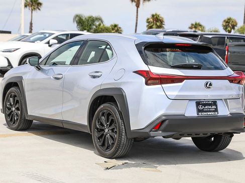Used 2025 Lexus UX 300h FWD w/ Accessory Package (Z2) image 6