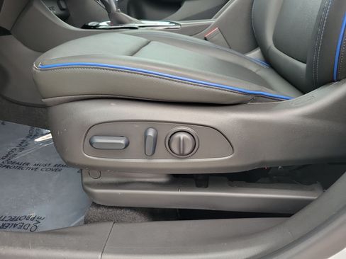 Used 2025 Buick Encore GX Sport Touring w/ Comfort Package FWD image 12