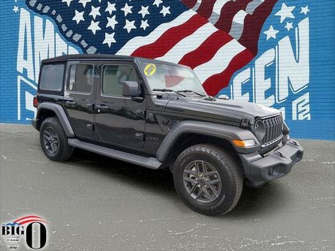 Certified 2025 Jeep Wrangler Unlimited Sport AWD/4WD image 1