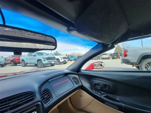 Used 2000 Chevrolet Corvette Convertible w/ Memory Pkg image 12