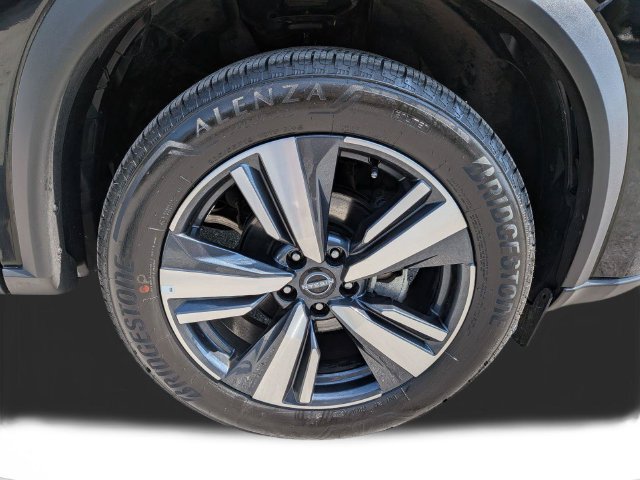 Used 2026 Nissan Rogue SL AWD/4WD image 12