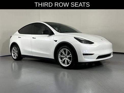 Used 2023 Tesla Model Y Long Range AWD/4WD image 1