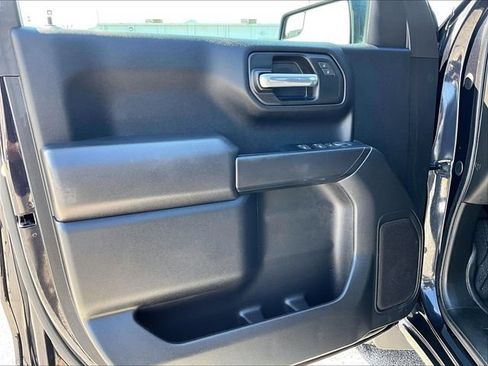 Used 2023 Chevrolet Silverado 1500 Custom AWD/4WD image 9