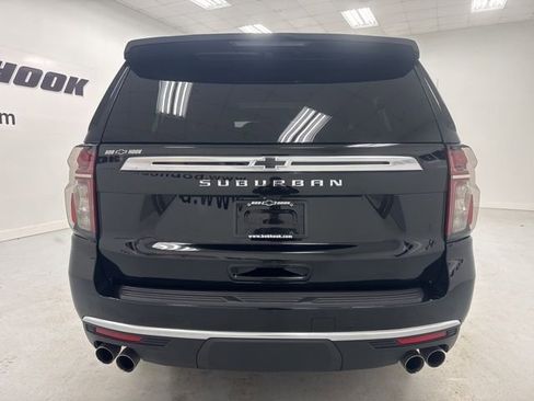 Used 2024 Chevrolet Suburban High Country AWD/4WD image 6