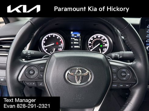 Used 2024 Toyota Camry SE image 29