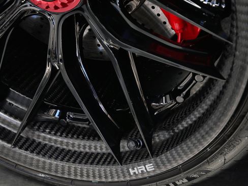 Used 2022 Lamborghini Huracan STO RWD image 37