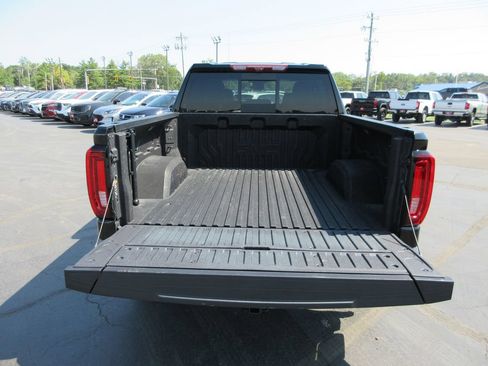 Used 2024 GMC Sierra 1500 Denali Ultimate AWD/4WD image 7