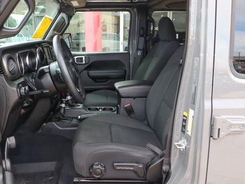 Used 2022 Jeep Wrangler Unlimited Sport AWD/4WD image 7