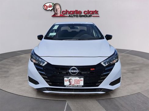 New 2025 Nissan Versa SR w/ Trunk Package image 9