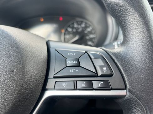 Certified 2023 Nissan Kicks SV image 12