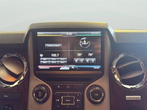 Used 2016 Ford F250 Lariat w/ Chrome Package image 17