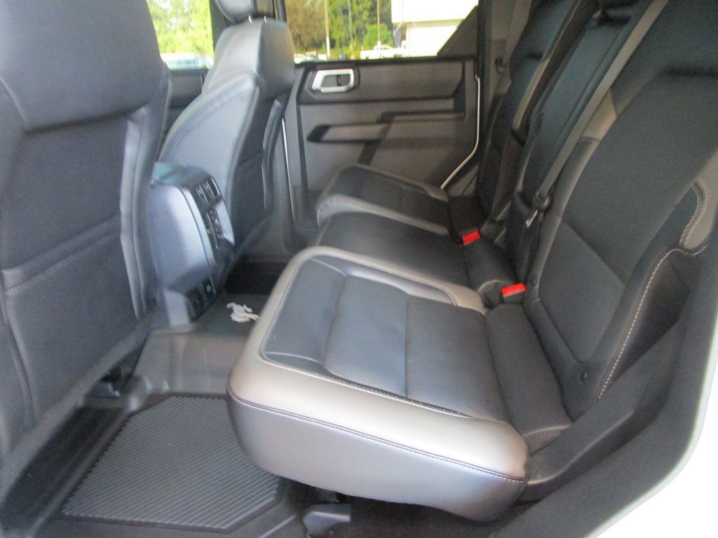 Used 2026 Ford Bronco Outer Banks w/ Sasquatch Package AWD/4WD image 18