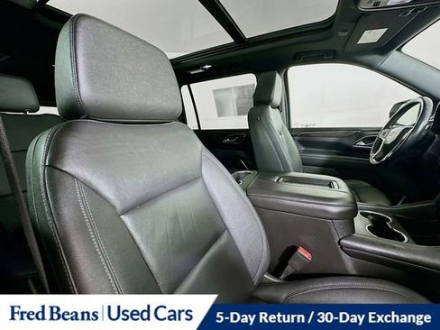 Used 2022 Chevrolet Suburban LT w/ LT Signature Plus Package image 31