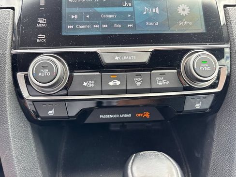 Used 2016 Honda Civic Touring image 24