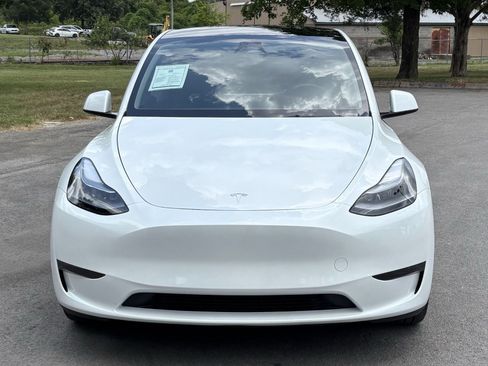 Used 2024 Tesla Model Y Long Range RWD image 6