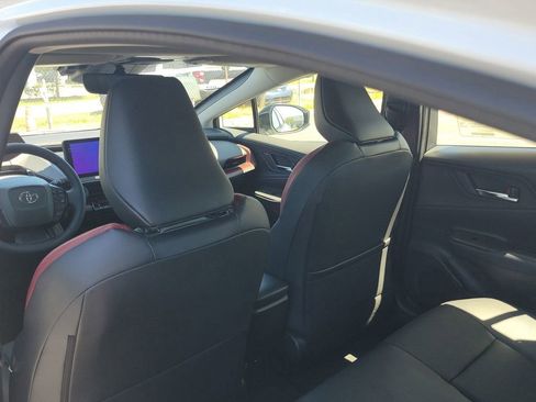 New 2026 Toyota Prius Plug-In Hybrid image 10