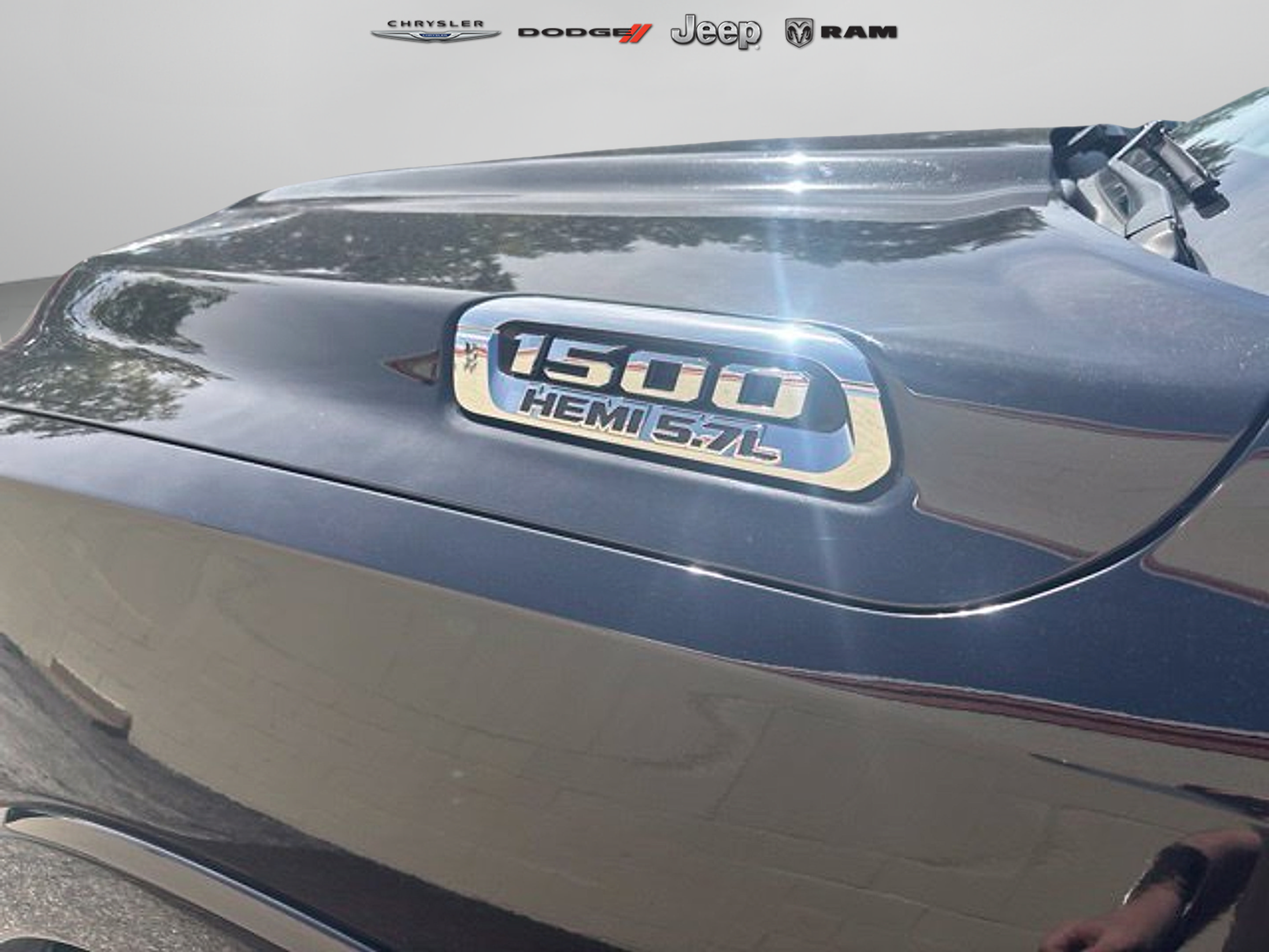 Used 2019 RAM 1500 Laramie AWD/4WD image 24
