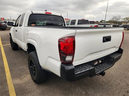 Used 2023 Toyota Tacoma SR image 4
