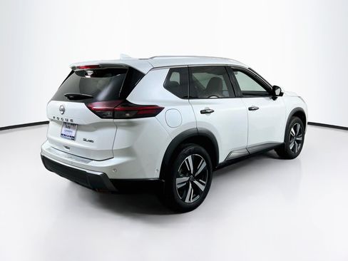 Used 2024 Nissan Rogue SL w/ SL Premium Package AWD/4WD image 5