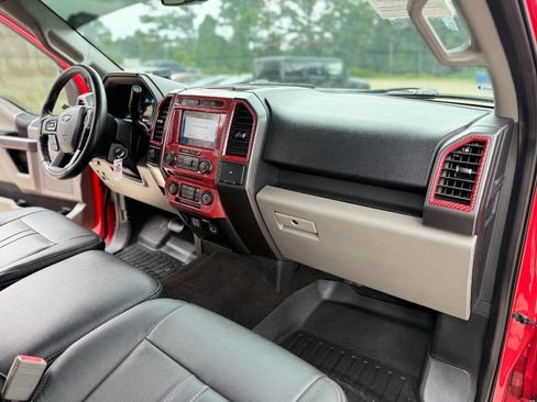 Used 2019 Ford F150 XLT w/ Equipment Group 301A Mid image 33