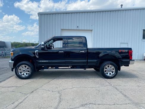 Used 2017 Ford F250 Lariat w/ Lariat Ultimate Package AWD/4WD image 5