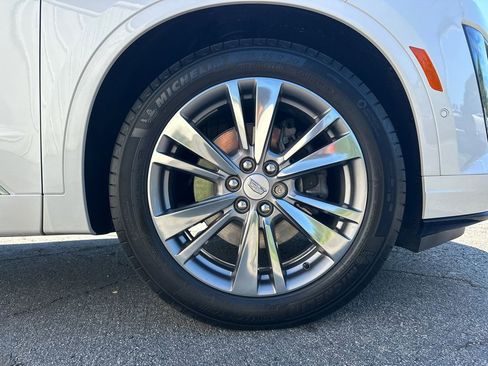 Certified 2025 Cadillac XT6 Premium Luxury w/ Platinum Package FWD image 12