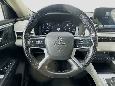 Used 2022 Mitsubishi Outlander SEL AWD/4WD image 13