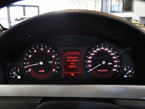 Used 2009 Pontiac G8 GXP RWD image 18