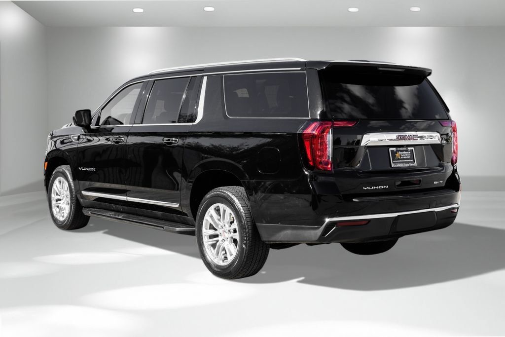 Used 2022 GMC Yukon XL SLT AWD/4WD image 8