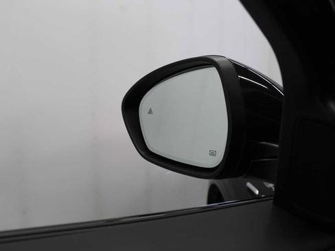 Used 2023 Maserati Grecale GT image 11