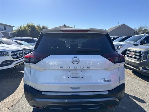 Used 2023 Nissan Rogue SL w/ SL Premium Package image 8
