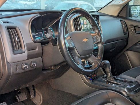 Used 2018 Chevrolet Colorado Z71 image 2