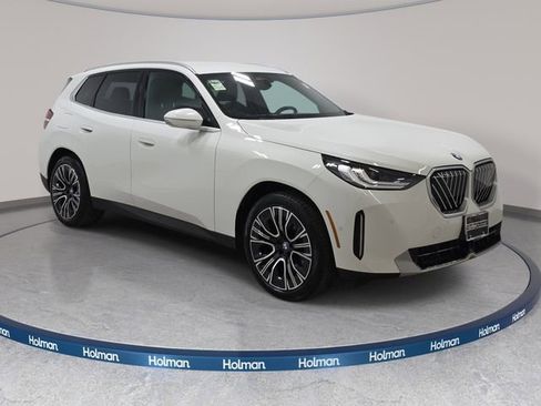 Certified 2026 BMW X3 xDrive30i w/ Convenience Package AWD/4WD image 3