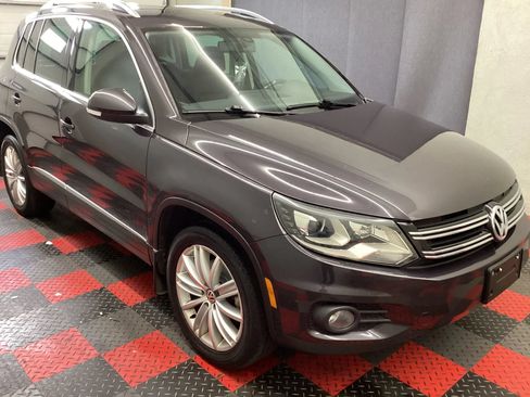 Used 2016 Volkswagen Tiguan SE AWD/4WD image 2