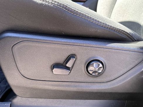 Used 2021 RAM 1500 Big Horn image 10